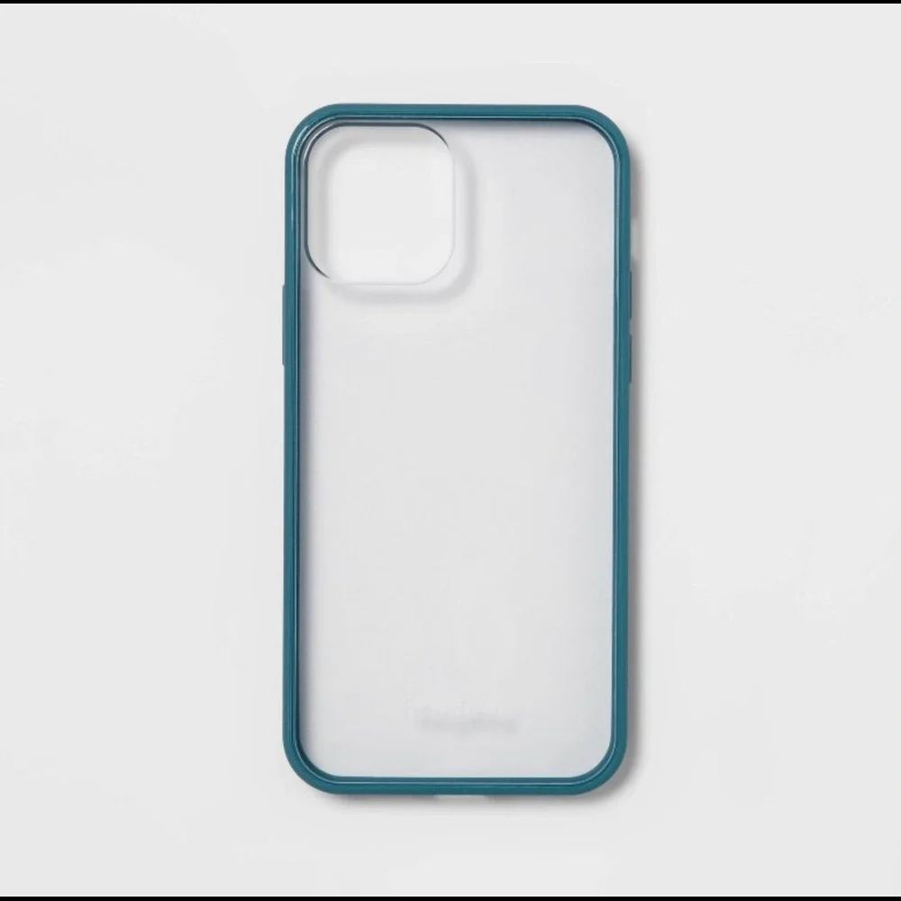 heyday Apple iPhone 12/iPhone 12 Pro Case. heyday USB-A Round Cable
